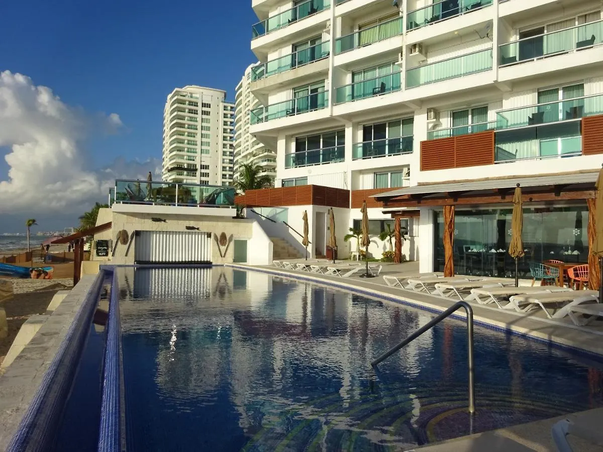 Ocean Front, Amazing Views Apartamento Cancún