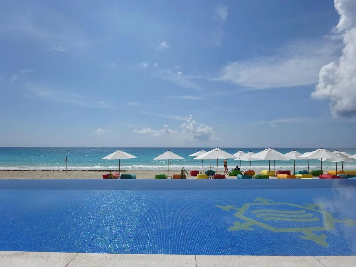 Ocean Front, Amazing Views Apartamento Cancún México