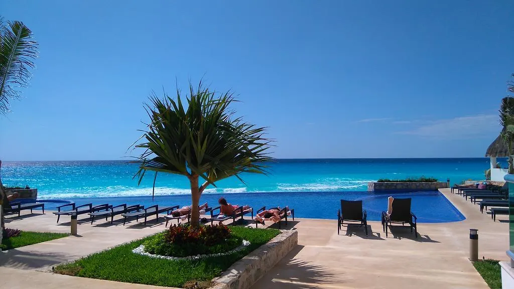 Ocean Front, Amazing Views Apartamento Cancún México